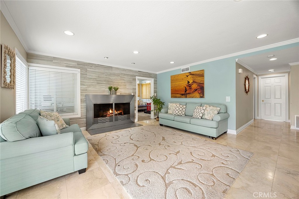 Palisades (LHP) - Residential