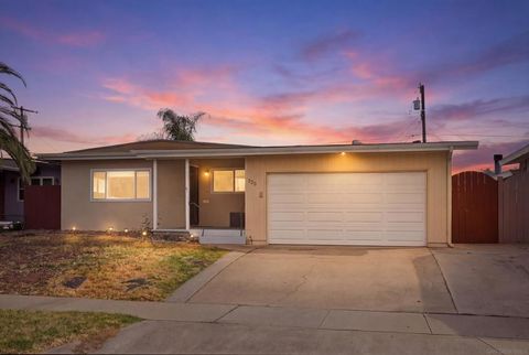 225 E Renette Ave El Cajon CA 92020