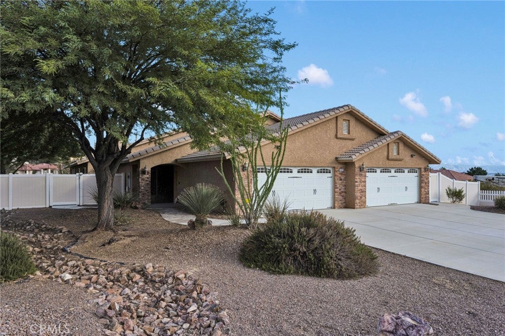 16653 Iwa Road