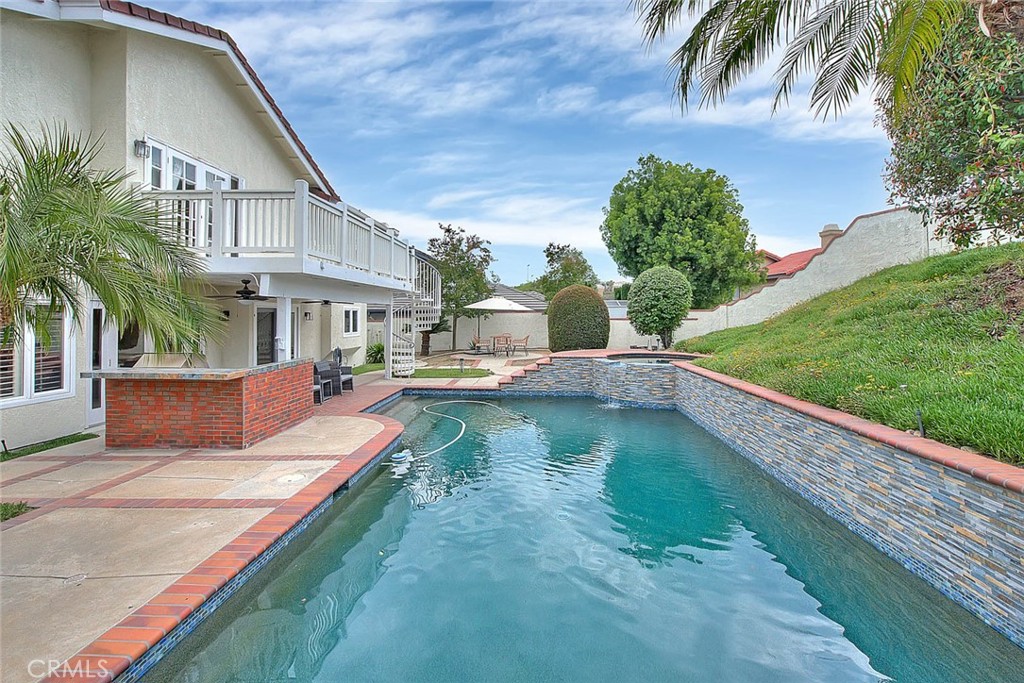 809 Crystal Water Lane