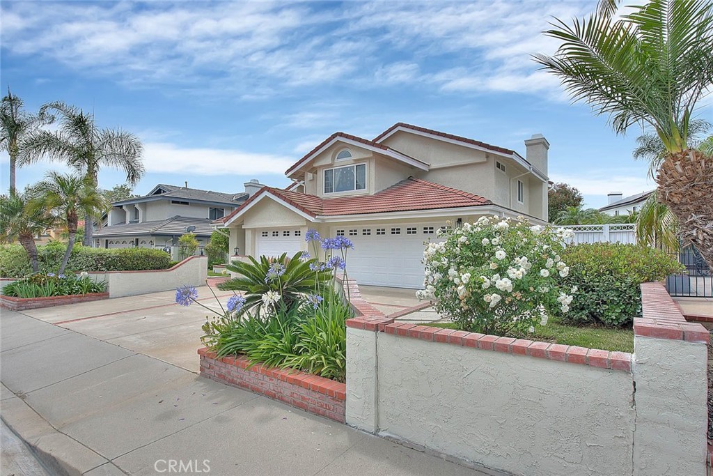 809 Crystal Water Lane