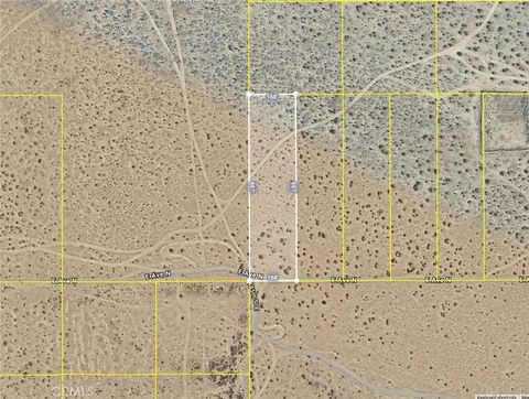 Photo of 18500 E Avenue N, Lancaster, CA 93535 (MLS # SR26034702)