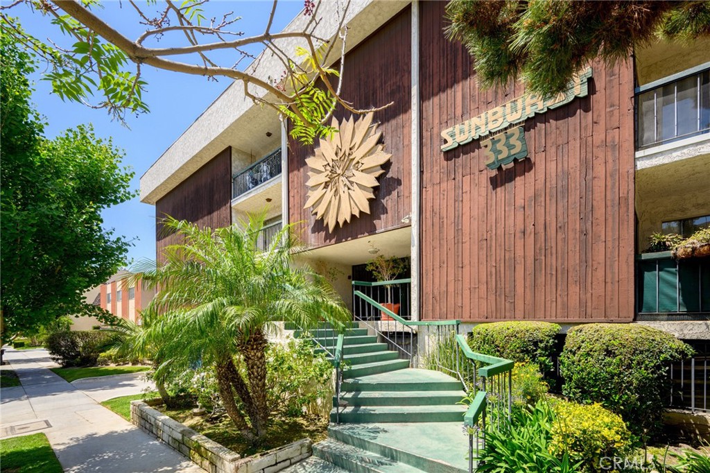 333 Burchett Street 106