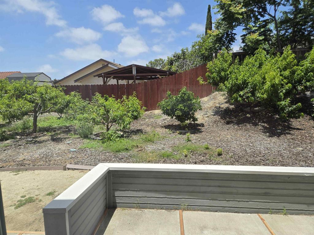 Terra Nova's Best Location, Don't miss this 2 bedroom townhome - Close to ALL, freeways, school, shopping,- ready to move in. Freshly painted with new floors and appliances. Unit has 1 attached neighbor. Deck off the living room for outdoor entertaining or just relaxation. 2 car, attached garage. Central location - close to transportation, shopping and entertainment.