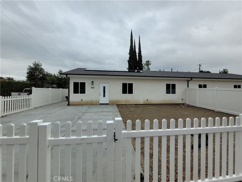 Photo of 19455 Strathern Street, Reseda, CA 91335 (MLS # SR26000882)