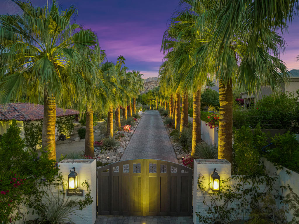 49400 Della Robia Lane