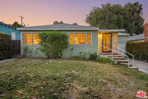 Photo of 3460 Angelus Avenue, Glendale, CA 91208 (MLS # 26833507)