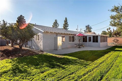 Photo of 12940 Fenton Avenue, Sylmar, CA 91342 (MLS # GD26049469)