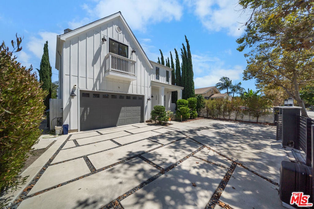 1058 S Plymouth Boulevard, Los Angeles CA 90019