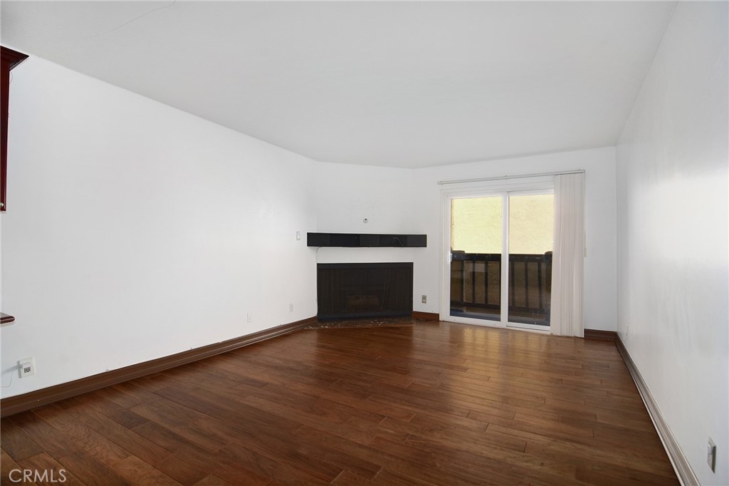 355 S Madison Avenue 310