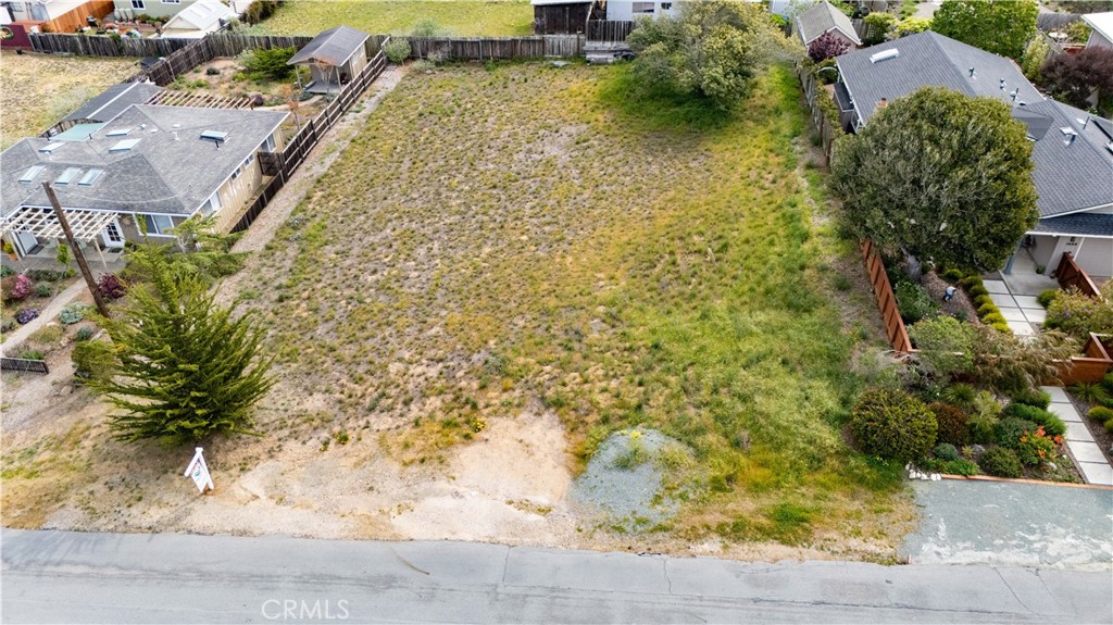 Own a piece of paradise! Get ready to build your dream home on this lot in the coastal town of Los Osos. View of Hollister Peak from the back side. Close proximity to the back bay, restaurants and the Baywood Park farmer's market! *Buyer to verify process to build with SLO county planning and building dept.