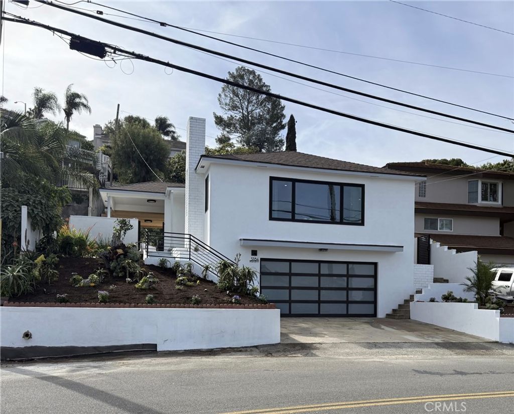 Photo of 3784 Newton St, Torrance, CA 90505 (MLS # OC26033958)