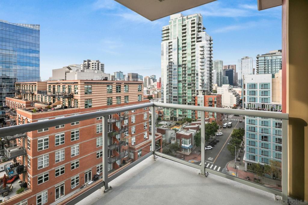 Downtown - Residential Lease