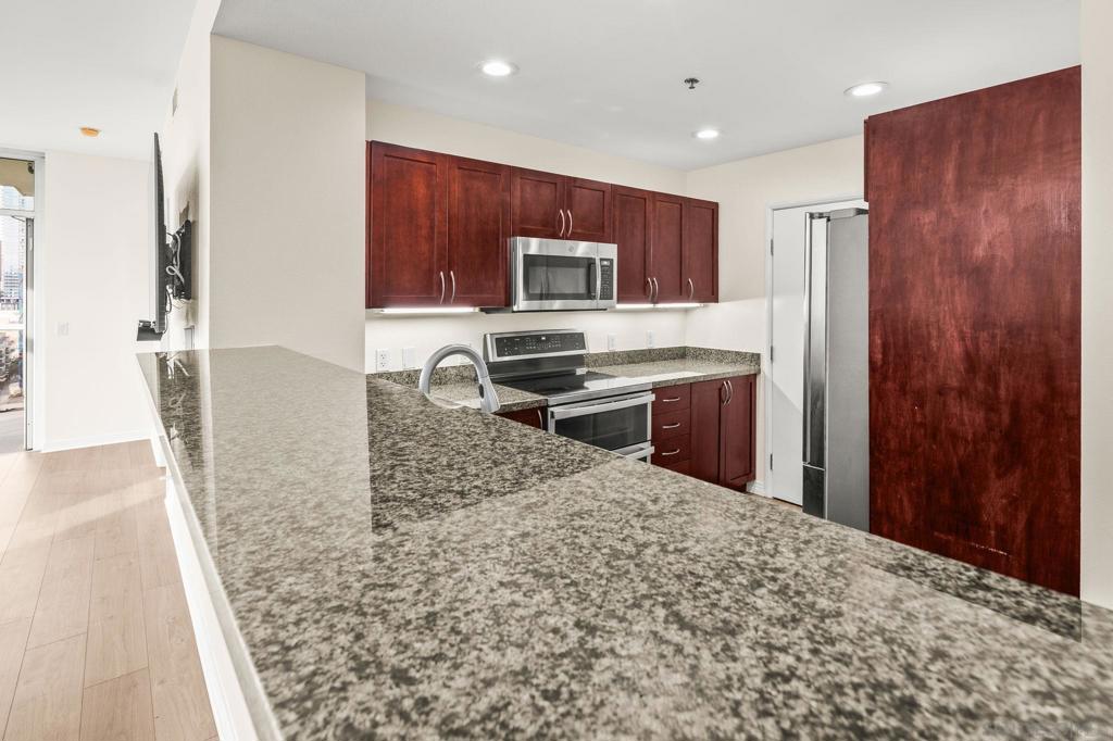 Downtown - Residential Lease