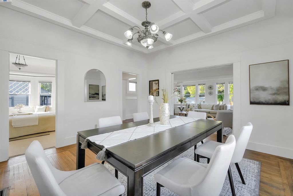 UPPER B STREET - Residential