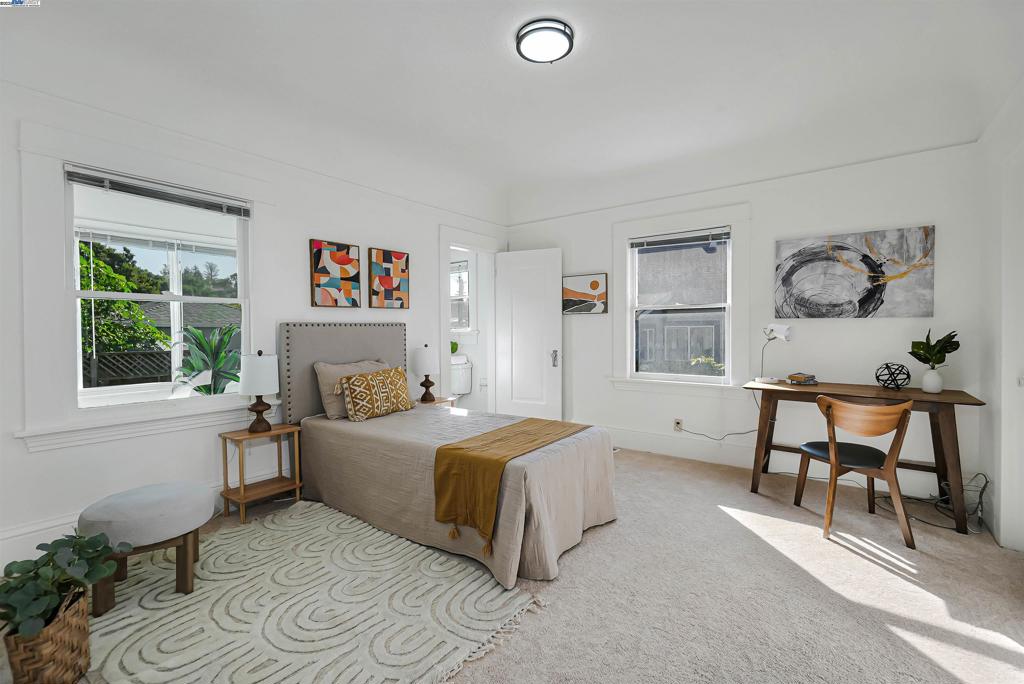 UPPER B STREET - Residential