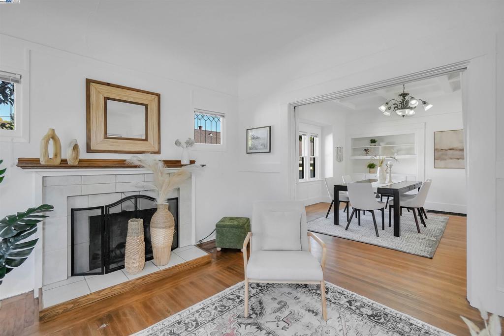 UPPER B STREET - Residential