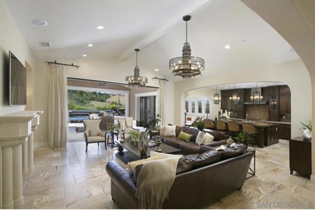 14772 Valle Del Sur Ct