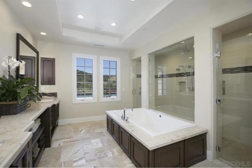 14772 Valle Del Sur Ct