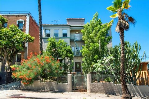 Photo of 251 N Kenmore Avenue #2, Los Angeles, CA 90004 (MLS # SB25248104) Photo of 251 N Kenmore Avenue #2, Los Angeles, CA 90004 (MLS # SB25248104)