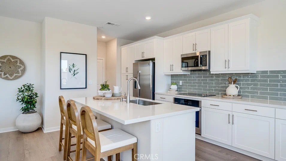 2655 E Hyde Paseo