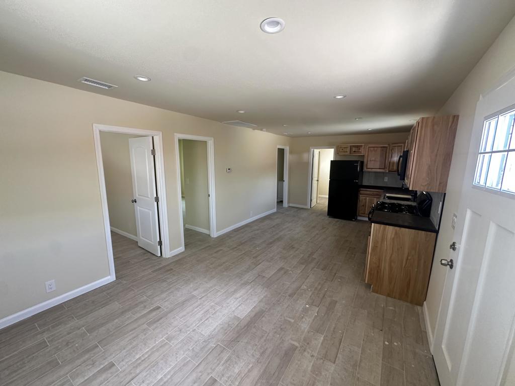 82489 2nd Street