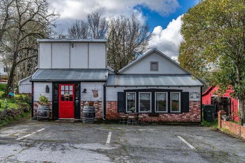 Photo of 15917 State Highway 49, Drytown, CA 95699 (MLS # ML82038711)