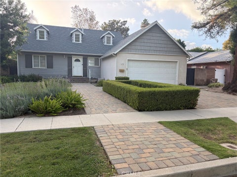 Photo of 6705 Bobbyboyar AVE, West Hills, CA 91307 (MLS # SR26221959)