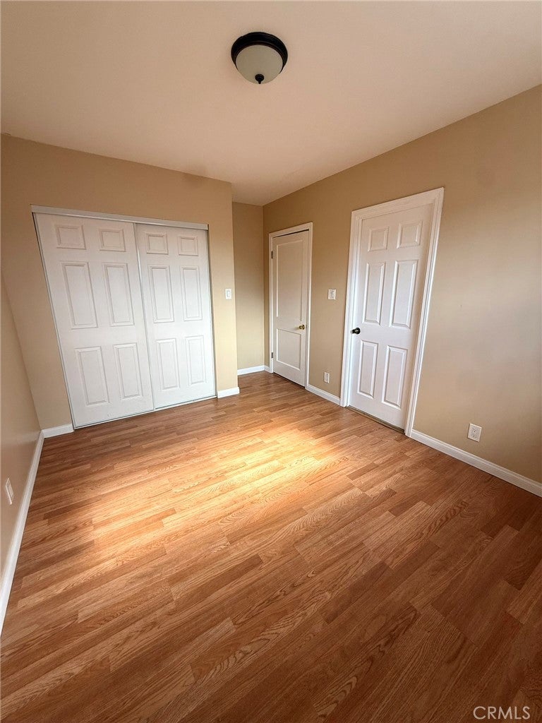 6117 S Hoover