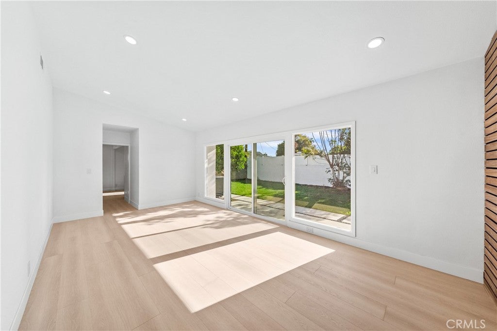 2922 Radnor