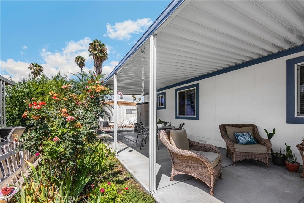 590 San Mateo Circle