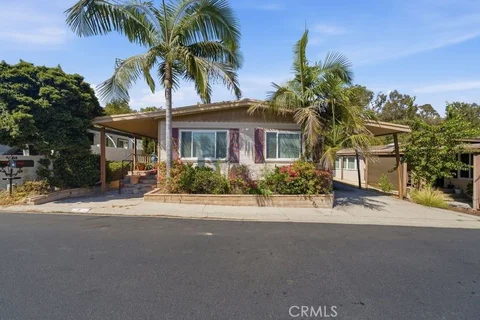 MLS: OC26163091