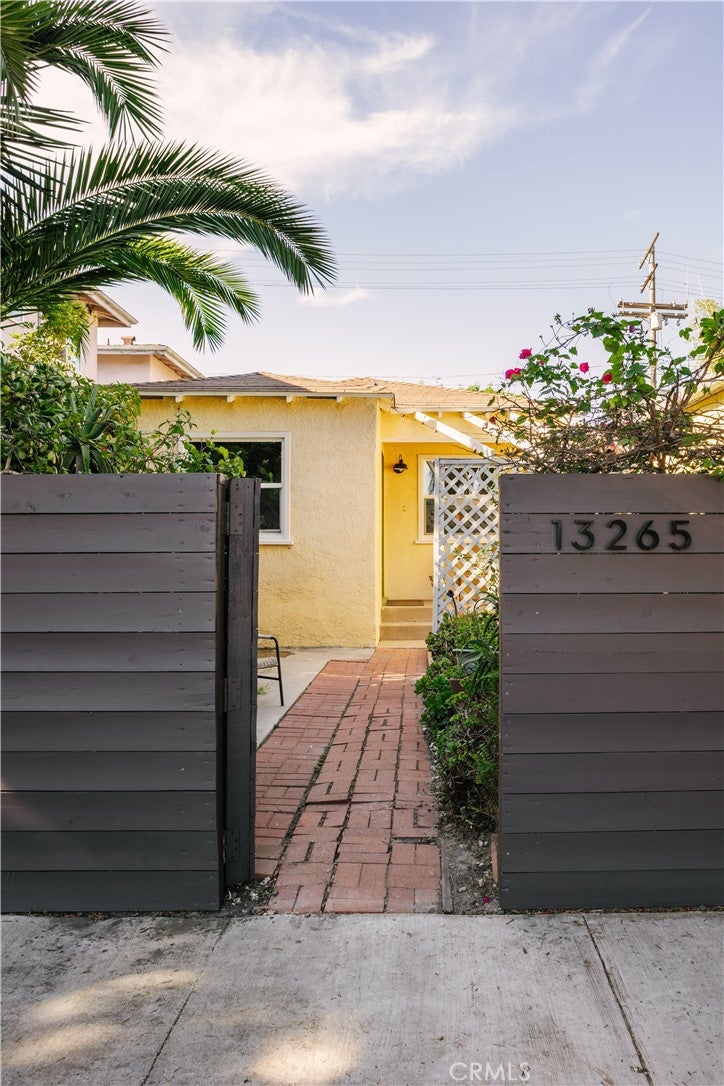 Photo of 13265 Venice BLVD, Los Angeles, CA 90066 (MLS # PF26226697)