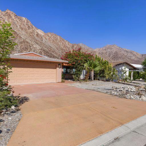 52125 Avenida Cortez