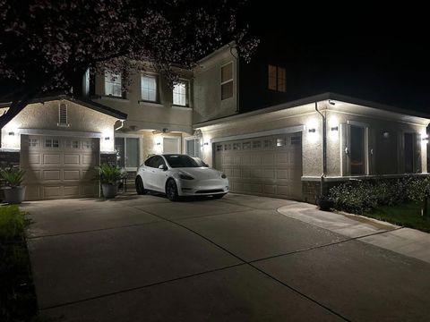 10133 Annie Street Elk Grove CA 95757