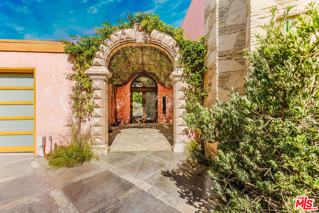 1111 Bel Air Place