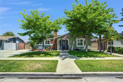 Photo of 8082 San Hacienda Cir CIR, Buena Park, CA 90620 (MLS # DW26095761)