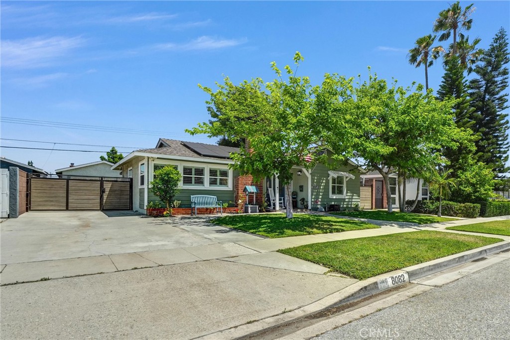 8082 San Hacienda Cir