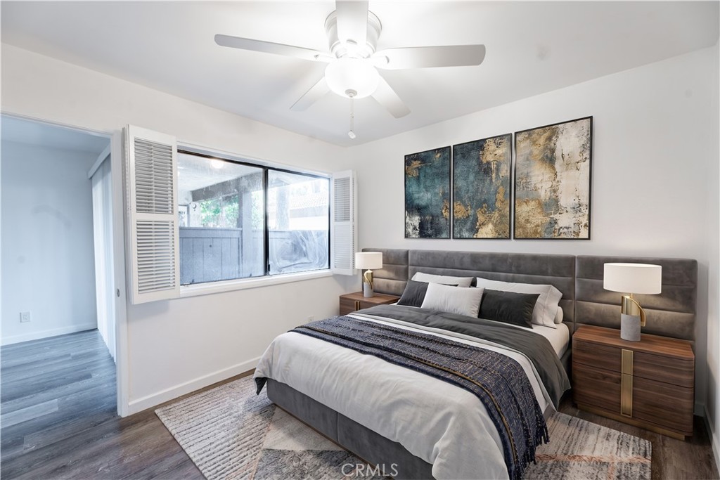 6275 Canoga 61