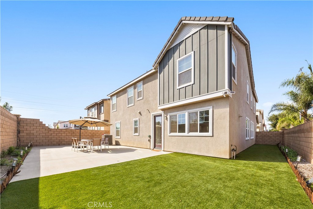 2681 E TOWHEE STREET