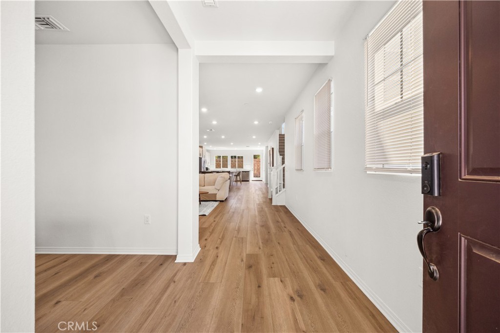 2681 E TOWHEE STREET