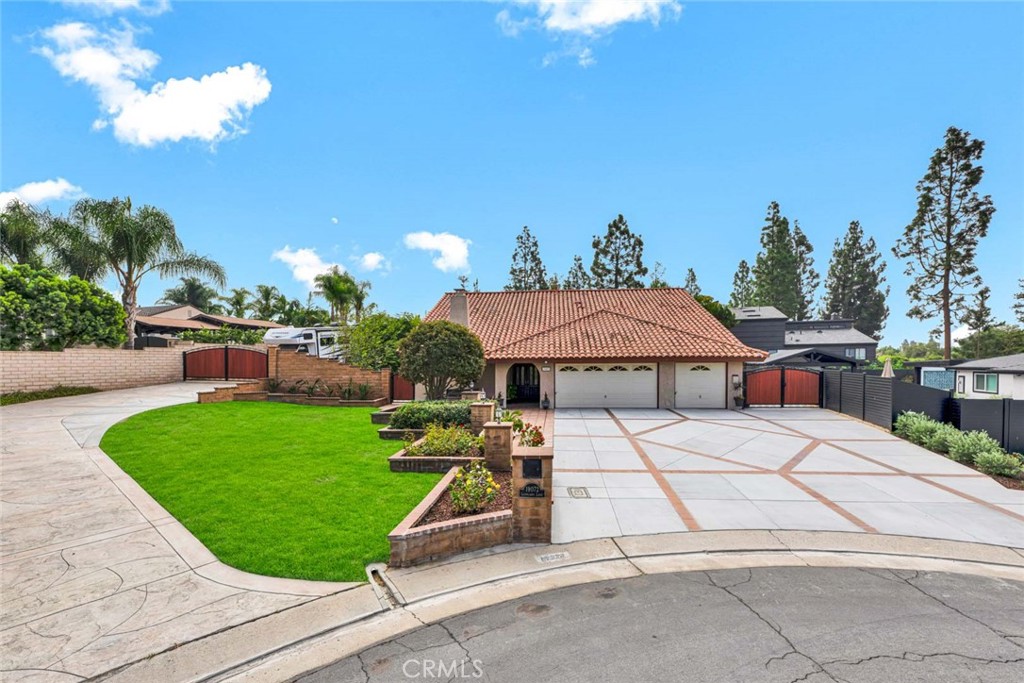 19072 Lamplight Lane