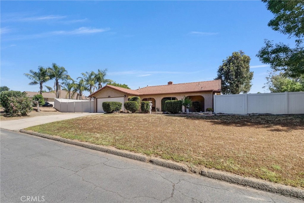 22290 Black Beauty Trail