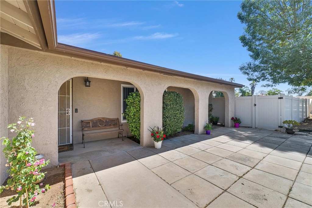 22290 Black Beauty Trail