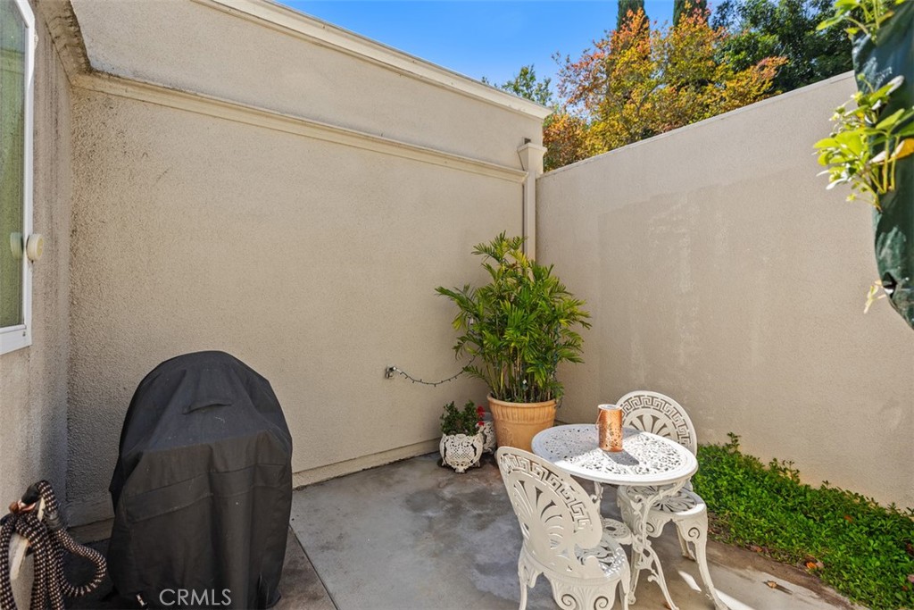 321 Avenida Carmel H