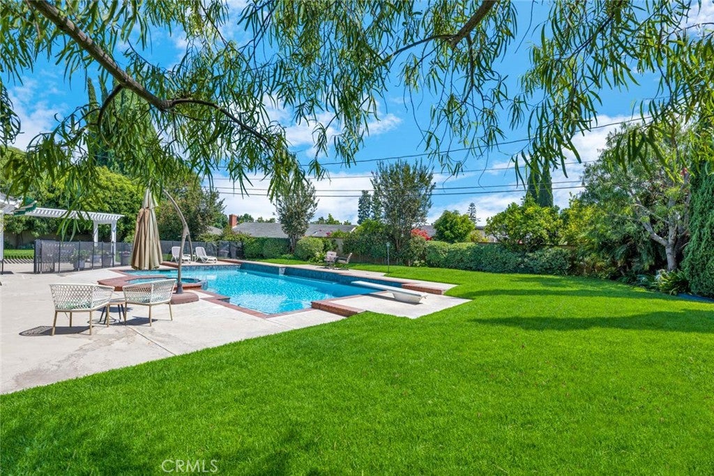 17552 Laurie Lane
