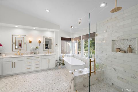 19732 Torres Lake Forest CA 92679