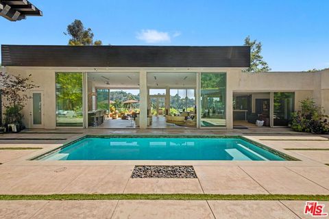 Photo of 2766 Ellison Drive, Beverly Hills, CA 90210 (MLS # 26832667)