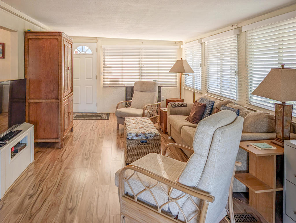 Not Applicable-1 - Manufactured In Park