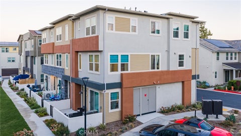 Photo of 27131 Observation Court, Valencia, CA 91381 (MLS # SR26203251)